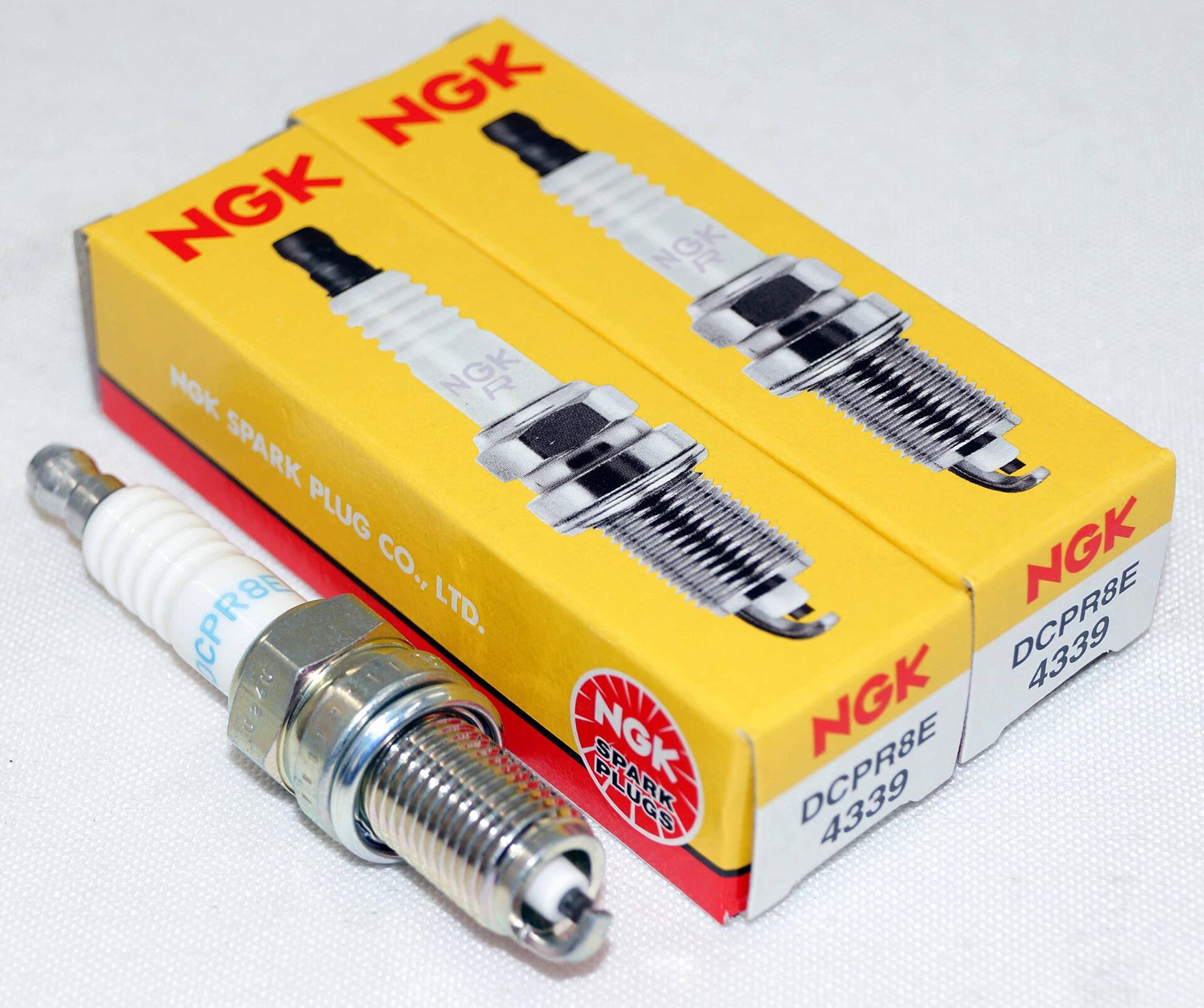 DCPR8E NGK Buji